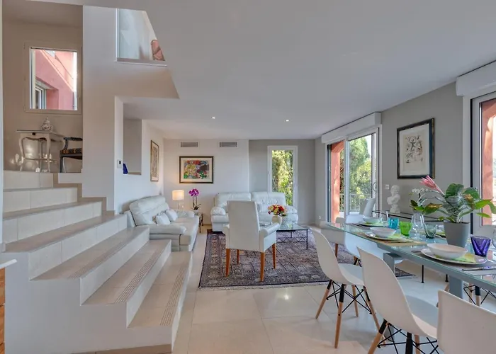 Villa Sur Les Hauteurs De Nice, Proche Centre