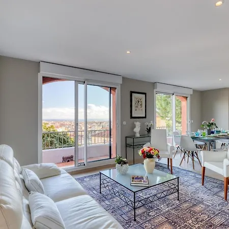 Villa Sur Les Hauteurs De Nice, Proche Centre *