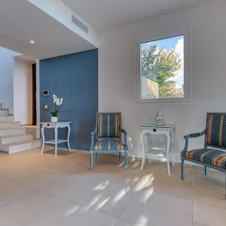 Villa Sur Les Hauteurs De Nice, Proche Centre