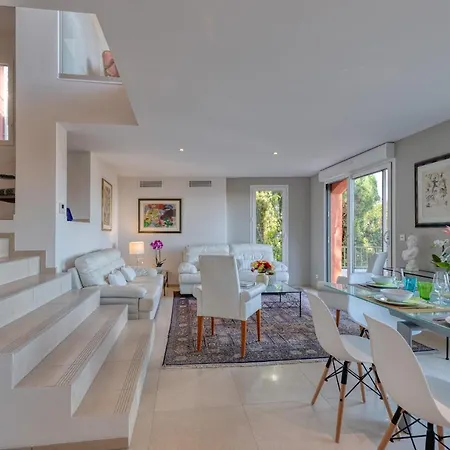 Villa Sur Les Hauteurs De Nice, Proche Centre