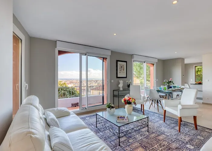 Villa Sur Les Hauteurs De Nice, Proche Centre *