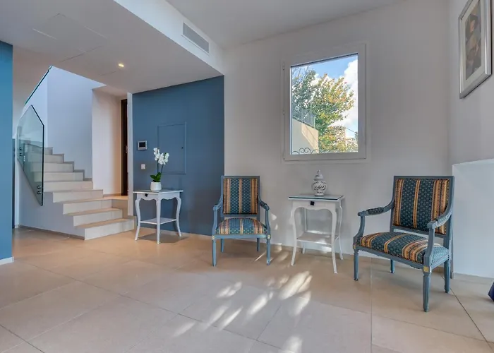 Villa Sur Les Hauteurs De Nice, Proche Centre