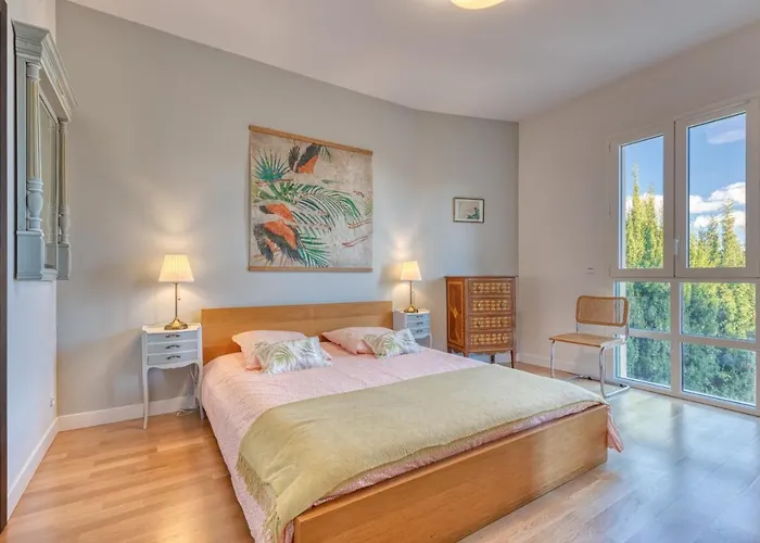 Villa Sur Les Hauteurs De Nice, Proche Centre *