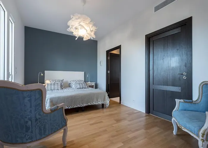 Villa Sur Les Hauteurs De Nice, Proche Centre Nizza