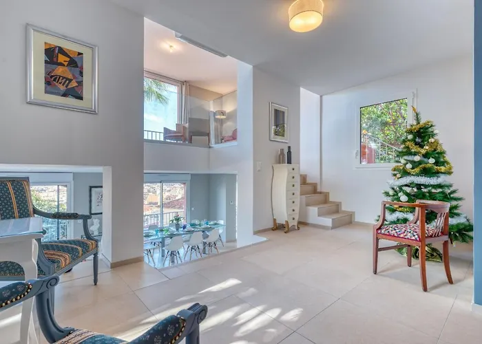 Villa Sur Les Hauteurs De Nice, Proche Centre