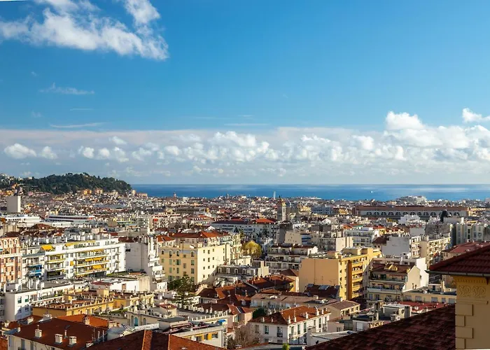 Villa Sur Les Hauteurs De Nice, Proche Centre