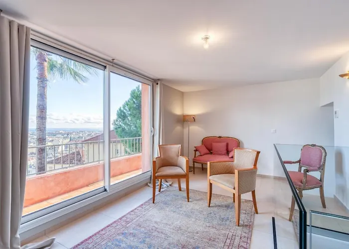 Villa Sur Les Hauteurs De Nice, Proche Centre *